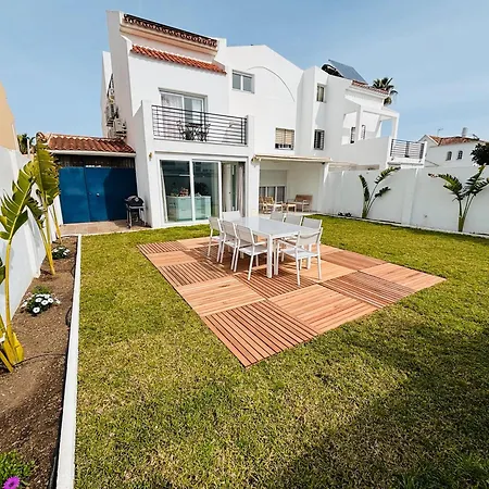 Luxurious And Modern Family Home Malaga Exterior photo